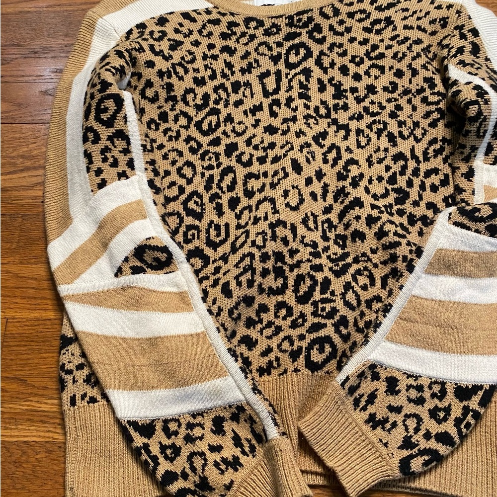 Current/Elliot Animal Print Sweater- size s - Picture 9 of 10